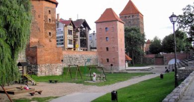 Mury obronne w Chojnicach