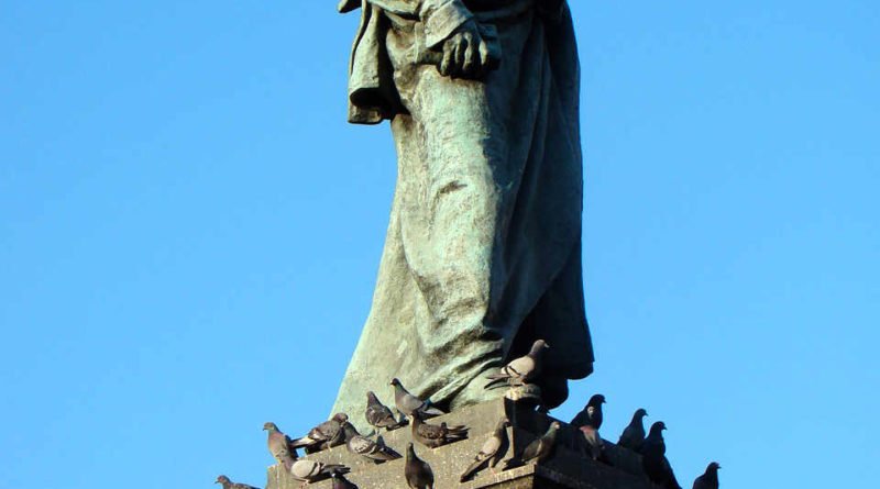 statua Adama Mickiewicza