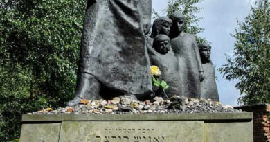 Pomnik Janusza Korczaka
