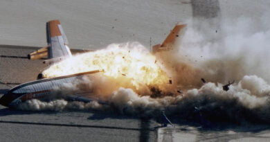 Boeing 720, kontrolowana demonstracja wybuchu